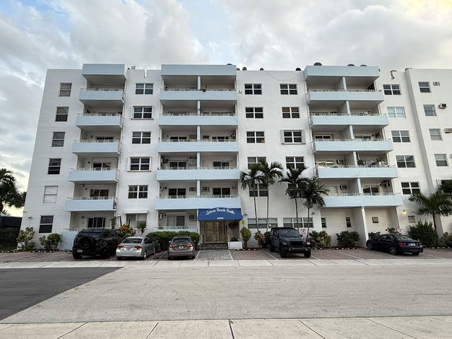 Leisure Beach South photo 2